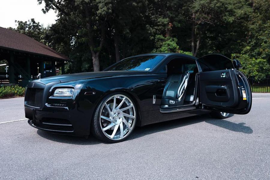  Rolls-Royce Wraith on Forgiato Wheels (Troppo-ECL) 2019 года  (фото 1 из 1)